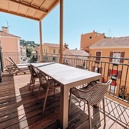 Appartamento 4 Pièces Rénové Terrasse Coeur De Ville Le Lavandou